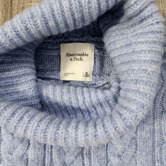 American Eagle Outfitters Light Blue Cable Knit Turtleneck Sweater - Picture 8 of 8